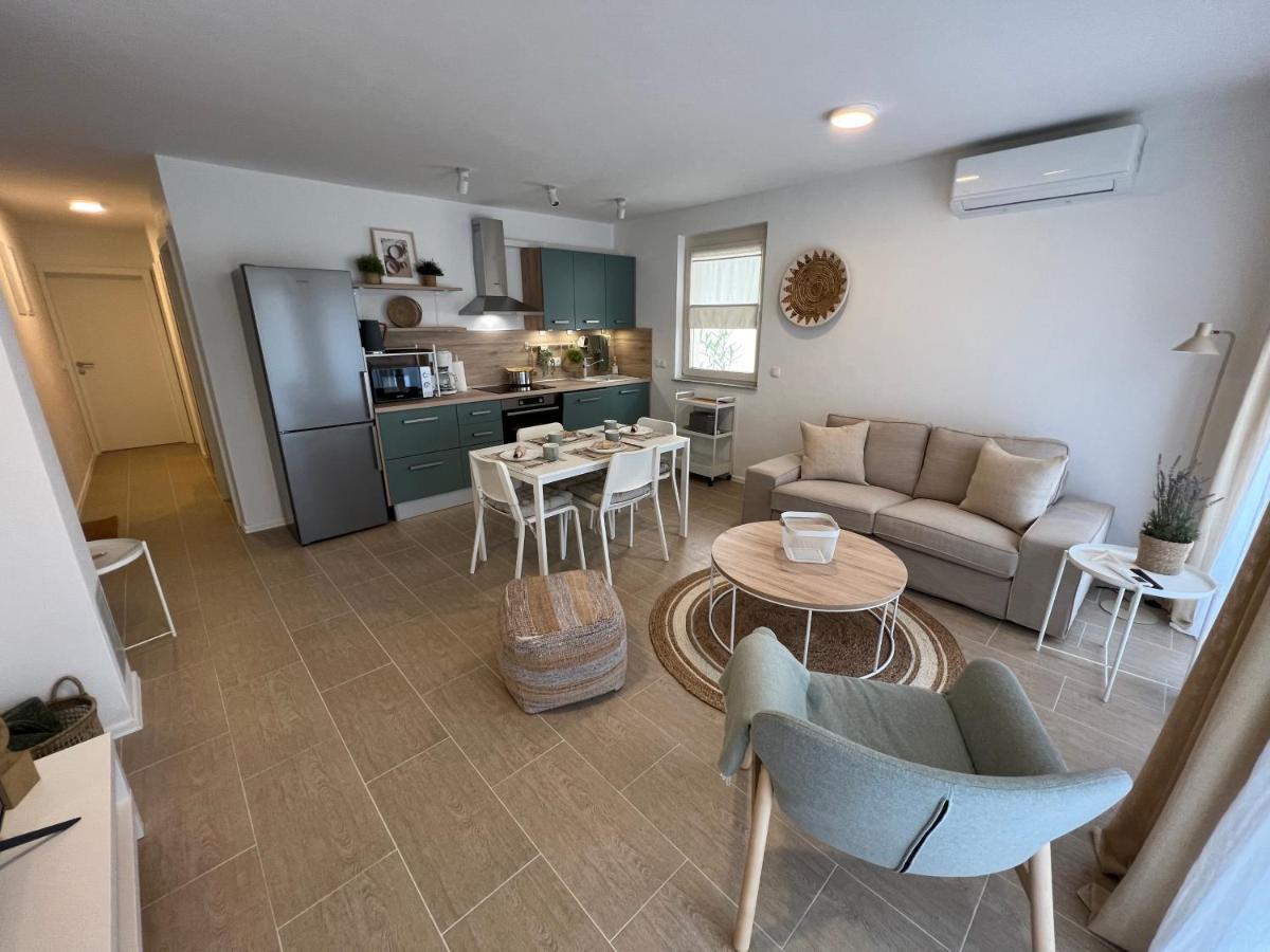Sunset Huus Apartment Стариград-Пакленица Екстериор снимка